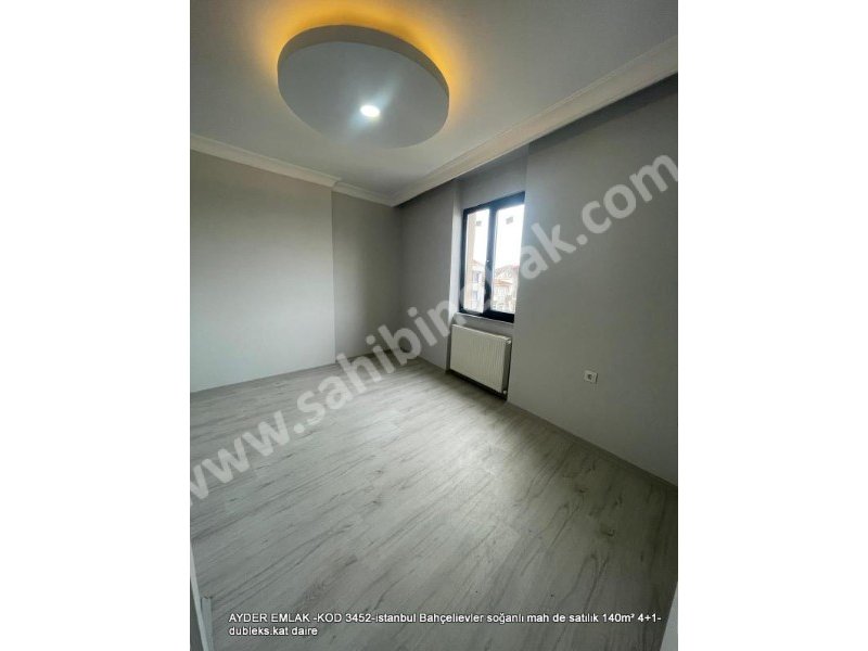 İstanbul Bahçelievler soğanlı Mh. satılık 140 m2 4+1- dubleks.kat daire