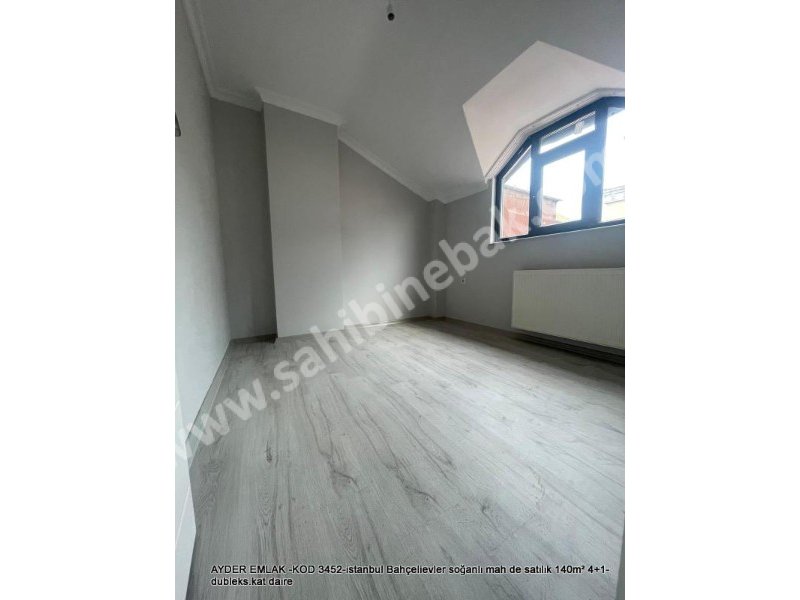 İstanbul Bahçelievler soğanlı Mh. satılık 140 m2 4+1- dubleks.kat daire