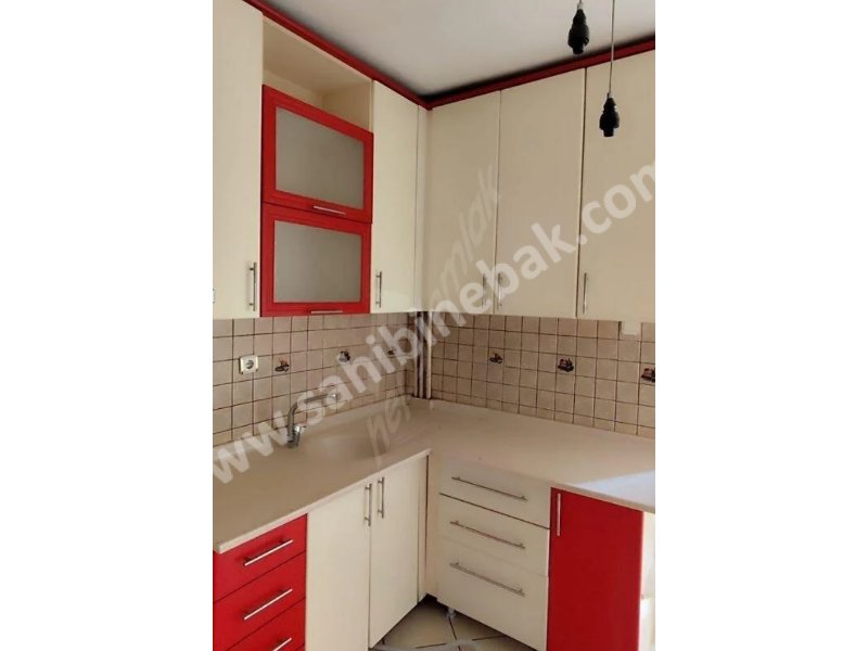 ALTINDAĞ TÜRKİŞ BLOKLARI 2+L SALON 2.KAT YAPILI KİRALIK DAİRE