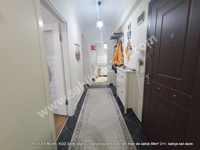 İstanbul Bahçelievler kocasinan mah de satılık 88m² 2+1- bahçe.kat daire