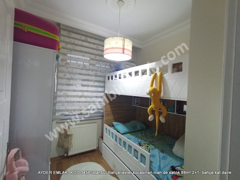 İstanbul Bahçelievler kocasinan mah de satılık 88m² 2+1- bahçe.kat daire