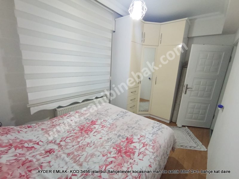 İstanbul Bahçelievler kocasinan mah de satılık 88m² 2+1- bahçe.kat daire