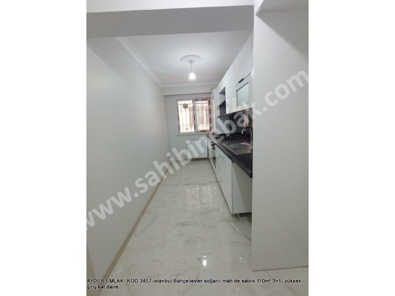 İstanbul Bahçelievler soğanlı mah de satılık 110m² 3+1- yüksek giriş.kat daire