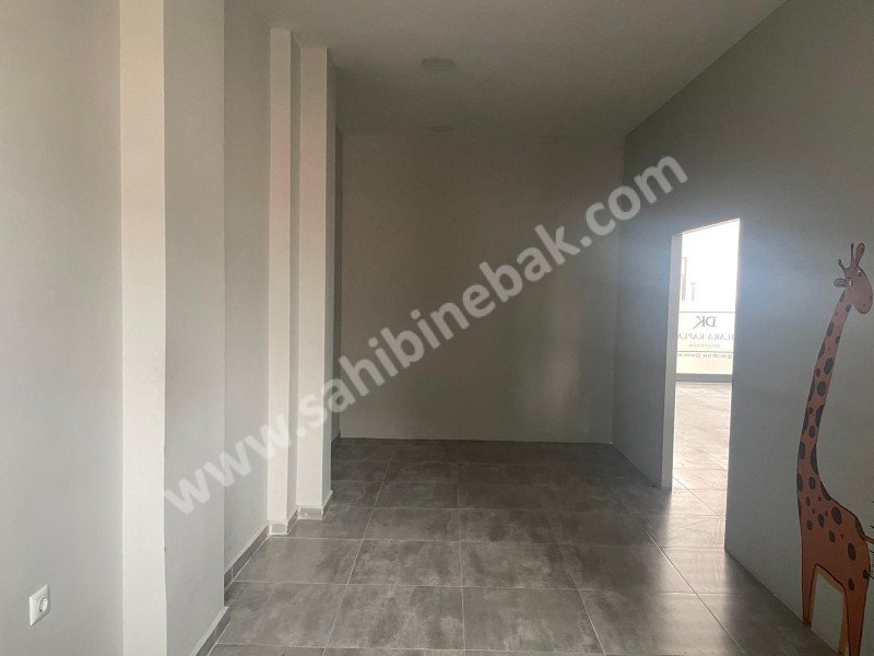 BURSA GÜRSU ZAFER MERKEZDE KİRALIK 125m2 DÜKKAN / OFİS