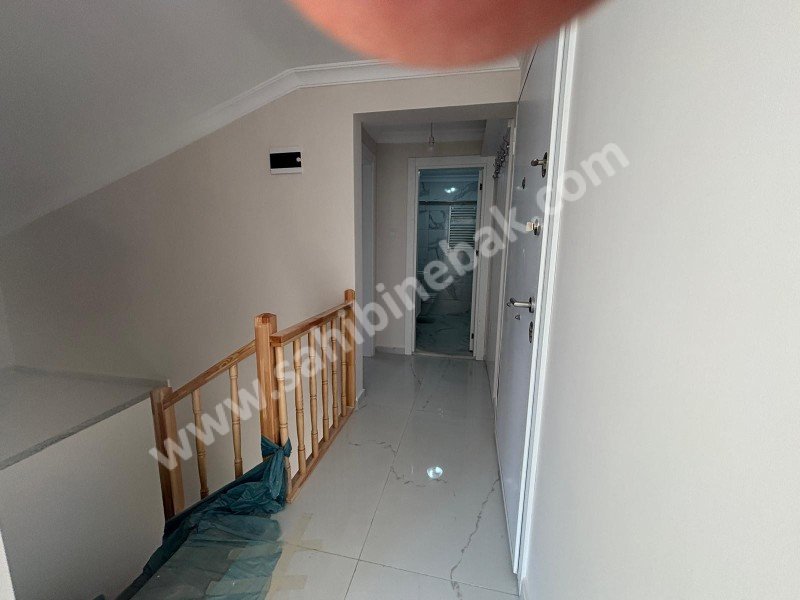 İstanbul Bahçelievler cumhuriyet mah de satılık 180m² 4+1- dubleks.kat daire