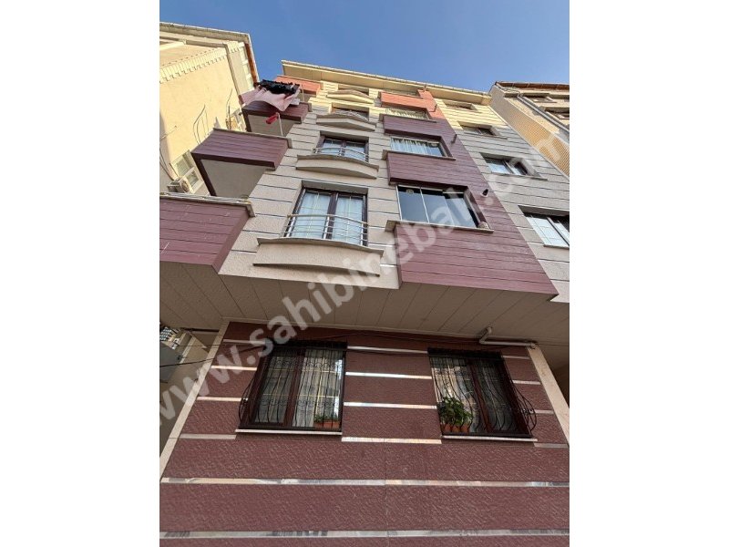 İstanbul Bahçelievler cumhuriyet mah de satılık 88m² 2+1- yüksekgiriş.kat daire