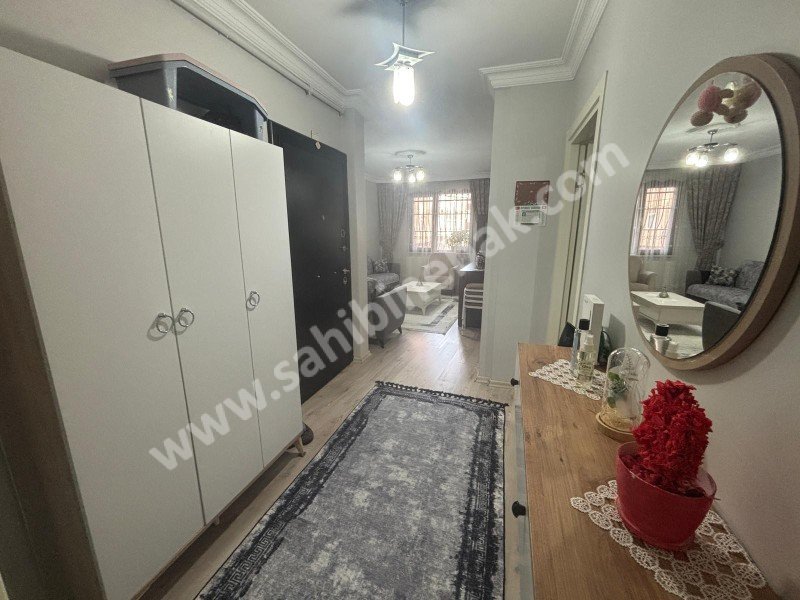 İstanbul Bahçelievler cumhuriyet mah de satılık 88m² 2+1- yüksekgiriş.kat daire