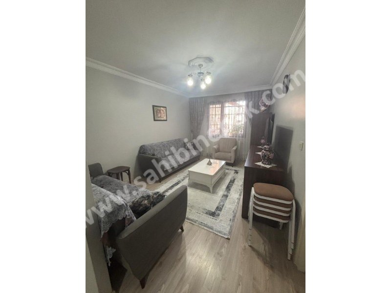 İstanbul Bahçelievler cumhuriyet mah de satılık 88m² 2+1- yüksekgiriş.kat daire