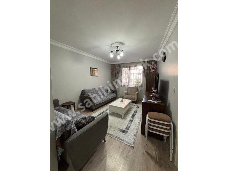 İstanbul Bahçelievler cumhuriyet mah de satılık 88m² 2+1- yüksekgiriş.kat daire