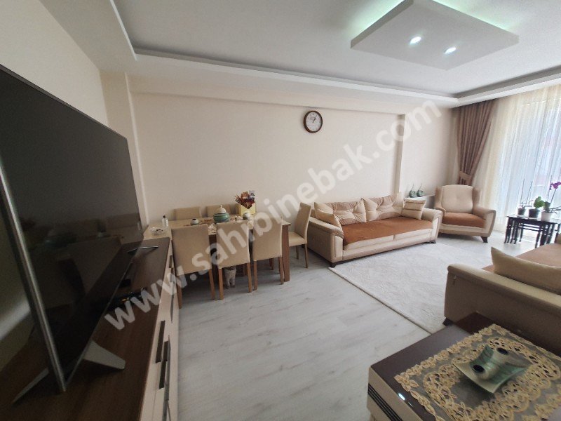 ESKİŞEHİR ÇAMLICA MAH BİRLİK CAD SATILIK 3+1 140m2 ARA KAT DAİRE