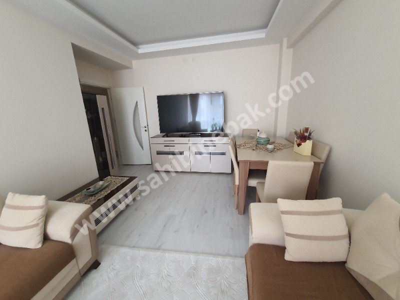 ESKİŞEHİR ÇAMLICA MAH BİRLİK CAD SATILIK 3+1 140m2 ARA KAT DAİRE