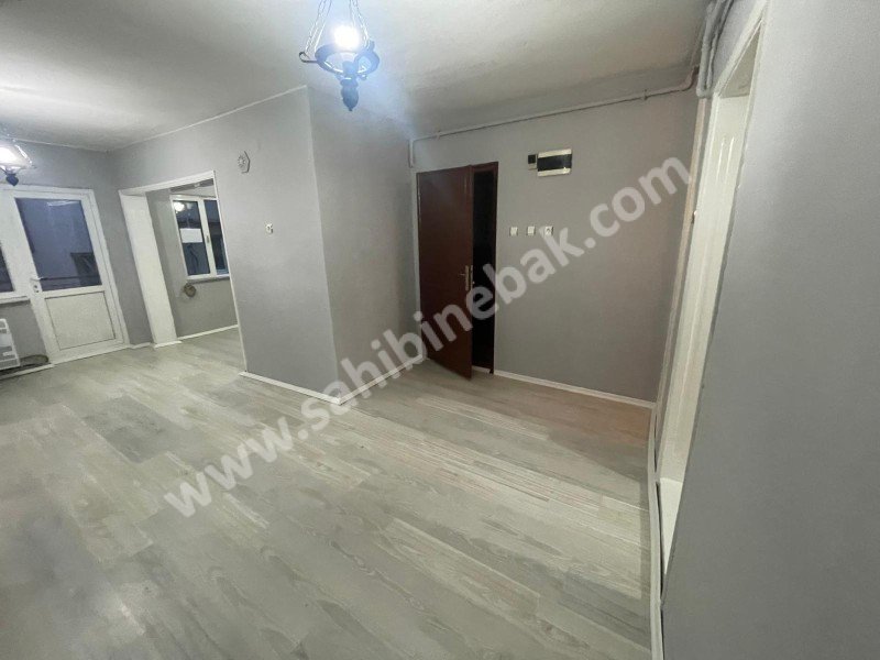 BURSA YILDIRIM 152 EVLER METROYA YAKIN 2.KAT 2+1 KİRALIK DAİRE