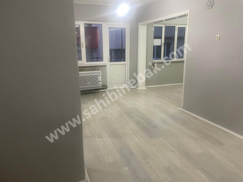 BURSA YILDIRIM 152 EVLER METROYA YAKIN 2.KAT 2+1 KİRALIK DAİRE