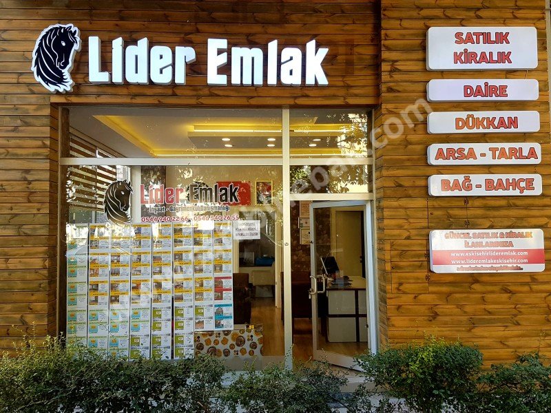 ESKİŞEHİR ARİFİYE MAHALLESİ ATATÜRK CADDESİ ÜZERİNDE SATILIK 480m2 DÜKKAN