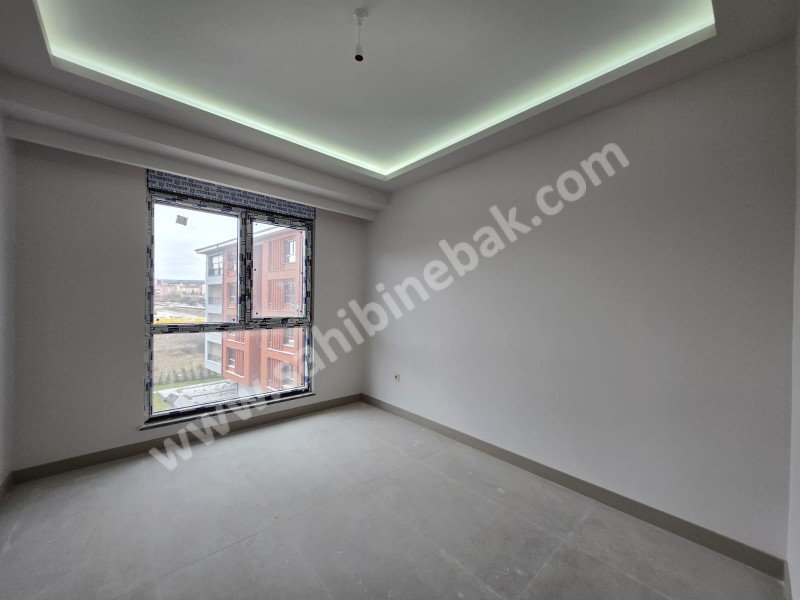 ESKİŞHİR SÜMER MAHALLESİNDE KİRALIK 4+1 210m2 DAİRE