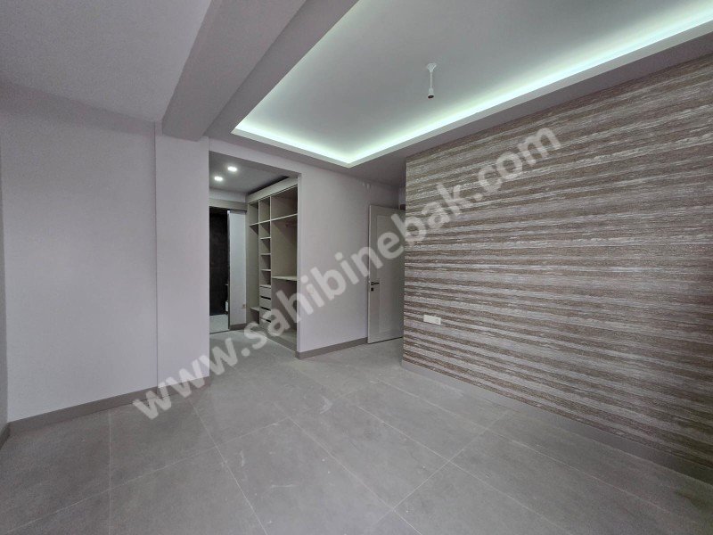 ESKİŞHİR SÜMER MAHALLESİNDE KİRALIK 4+1 210m2 DAİRE