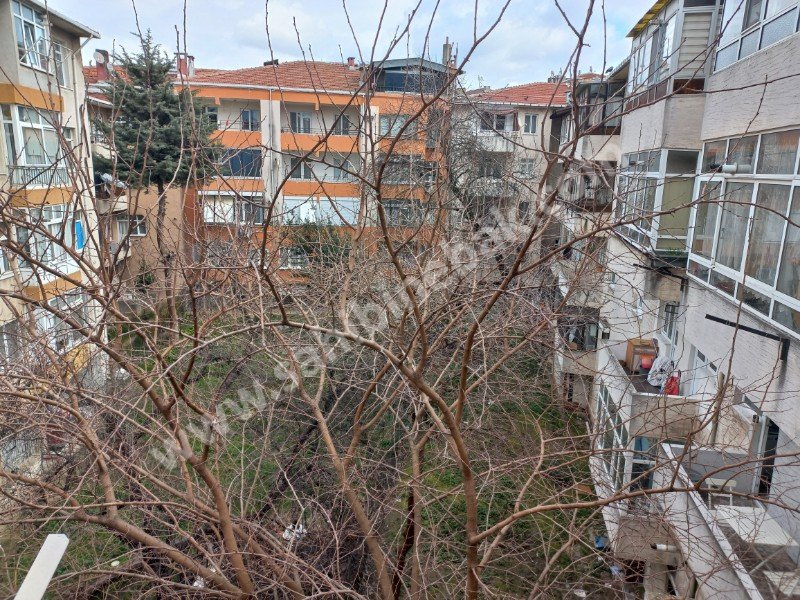 MALTEPE MERKEZE ÇOK YAKIN BAĞDAT CADDESİ ÜZERİNDE KİRALIK 2+1 DAİRE