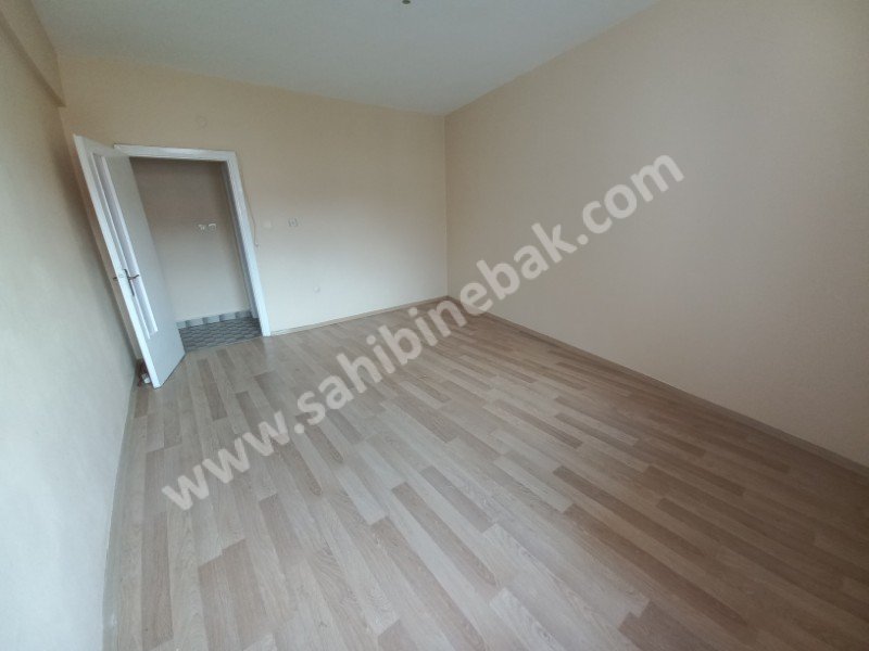 MALTEPE MERKEZE ÇOK YAKIN BAĞDAT CADDESİ ÜZERİNDE KİRALIK 2+1 DAİRE