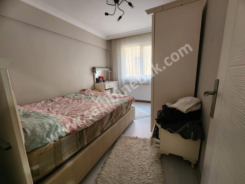 GÜNEŞEVLER DOĞU CADDESİNDE SATILIK 2+1 CADDE ÜZERİ DAİRE