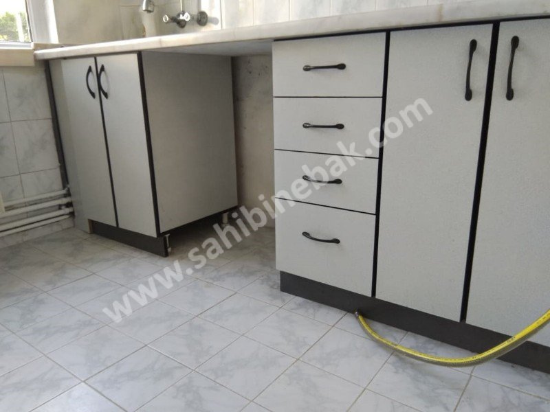 İNCİRLİ MERKEZDE SATILIK DAİRE