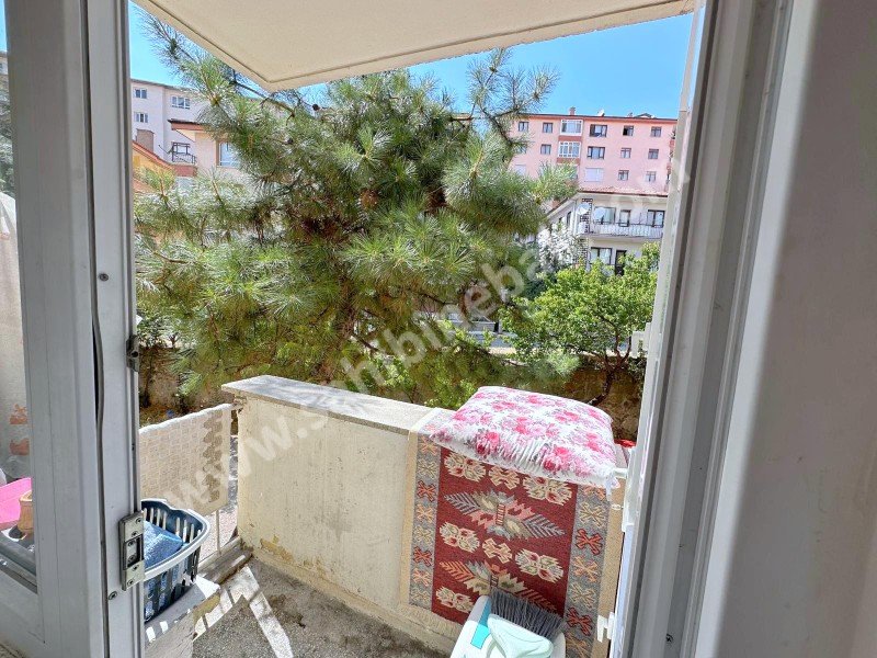 BURSA CADDESİ BELEDİYE BLOKLARINDA SATILIK DAİRE