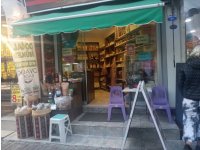 Karşıyaka'da  Acill,yöresel dükkan devren satilik