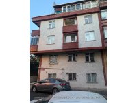 İstanbul Bahçelievler cumhuriyet Mh. satılık 85 m2 bahçe kat 2+1 daire